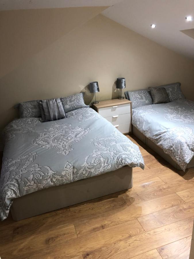 Big Room Rusholme With Tv And Private Bathroom-Parking&Wifi Manchester Exteriör bild
