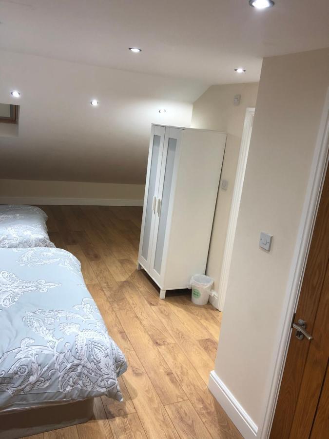 Big Room Rusholme With Tv And Private Bathroom-Parking&Wifi Manchester Exteriör bild