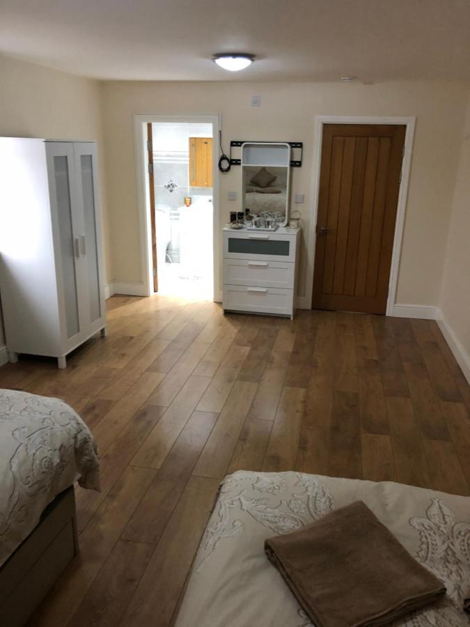 Big Room Rusholme With Tv And Private Bathroom-Parking&Wifi Manchester Exteriör bild
