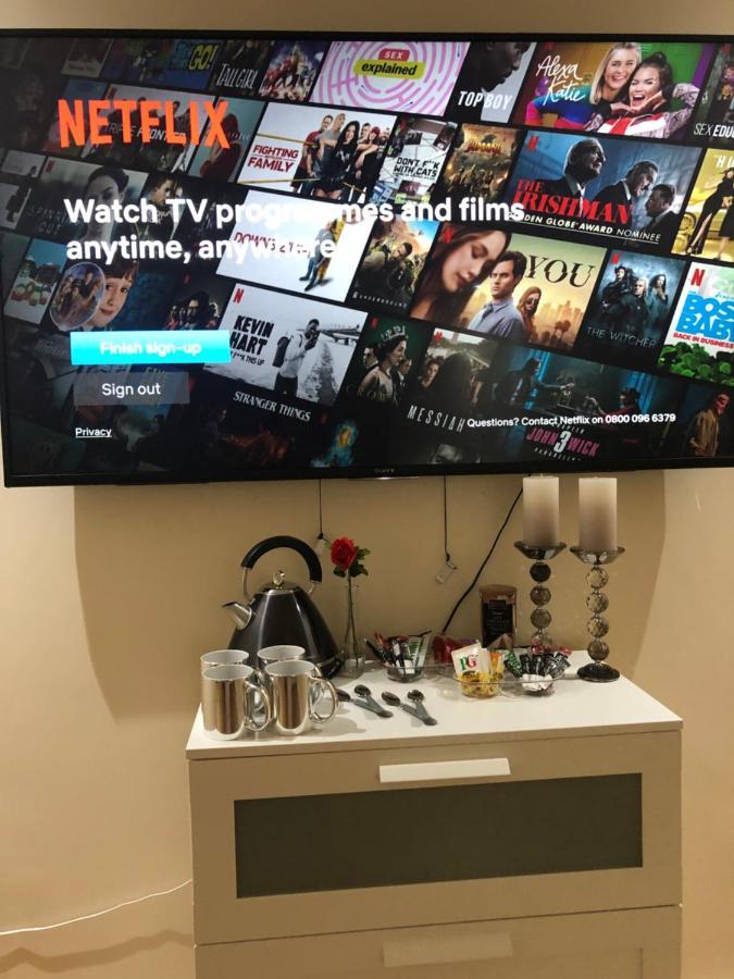 Big Room Rusholme With Tv And Private Bathroom-Parking&Wifi Manchester Exteriör bild