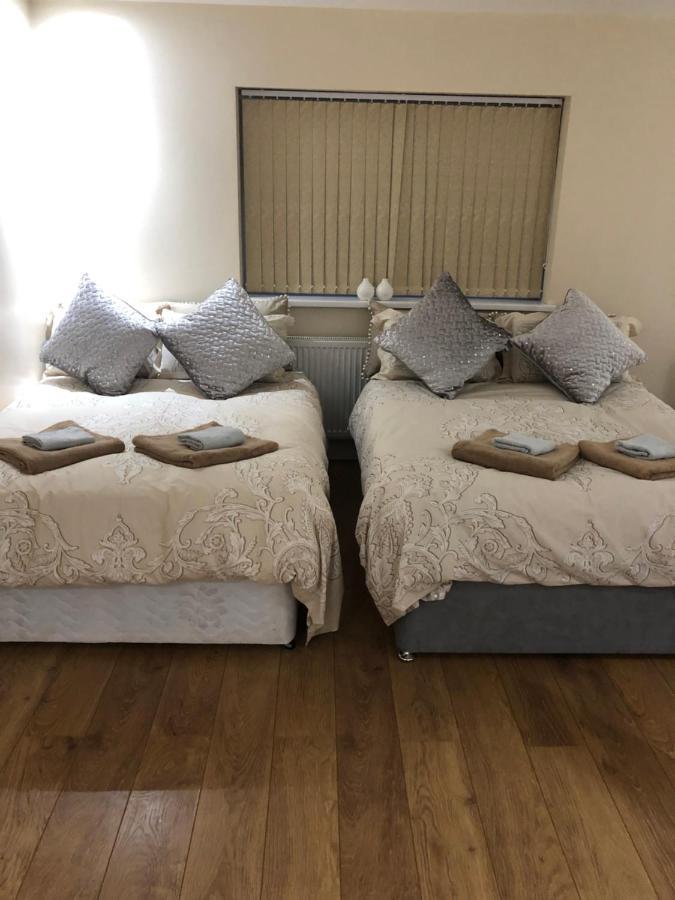 Big Room Rusholme With Tv And Private Bathroom-Parking&Wifi Manchester Exteriör bild