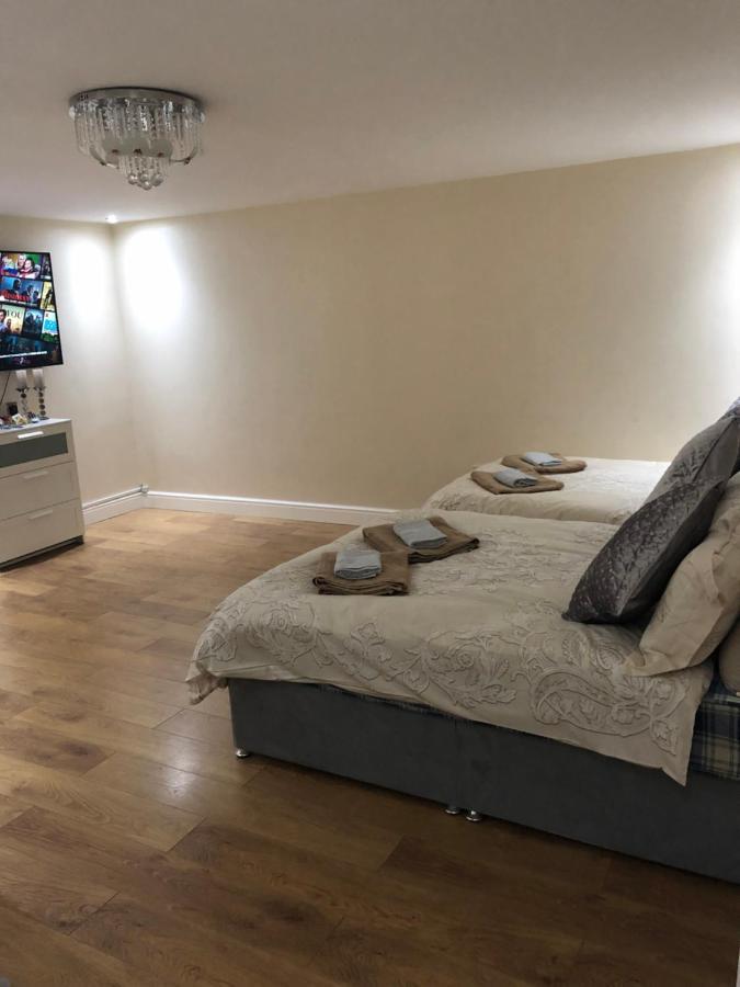Big Room Rusholme With Tv And Private Bathroom-Parking&Wifi Manchester Exteriör bild